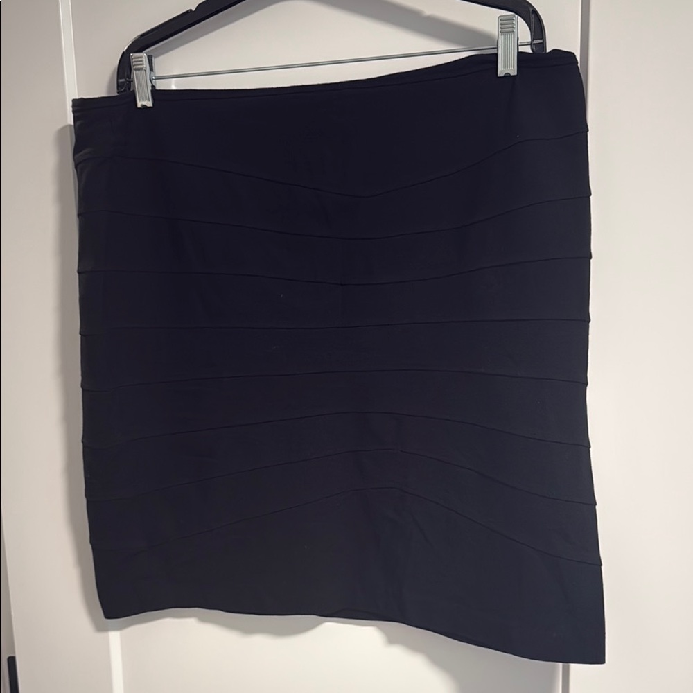 Elegant Black Women's Skirt